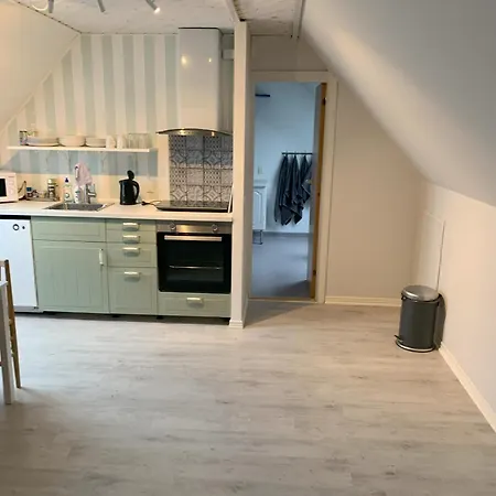 B&B “den Gamle Lade I Hejls” 하일스